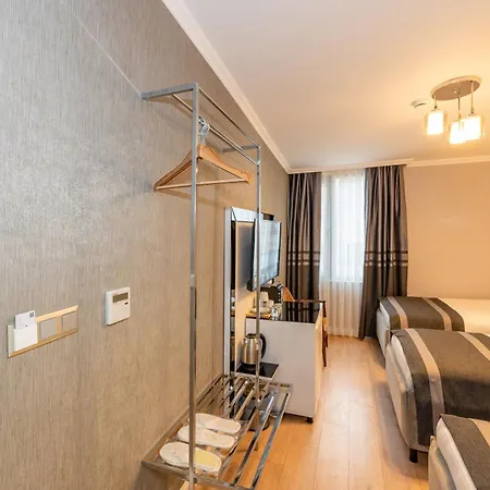 The Now * Κωνσταντινούπολη