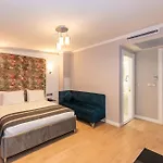 Hotel The Now
