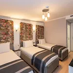 Hotel The Now