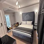 Hotel The Now *