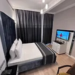 Hotel The Now