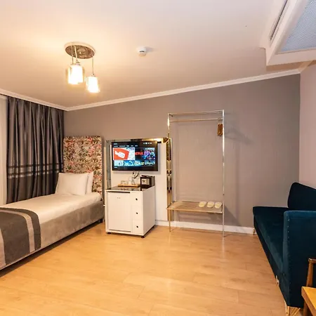 The Now Hotel *